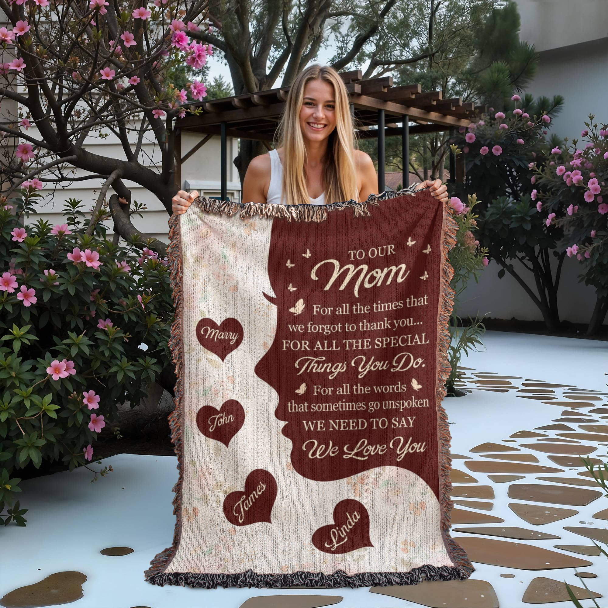 Personalized To Our Mom Woven Blanket – Custom Name Heart Family Throw, Mother’s Day Gift from Kids